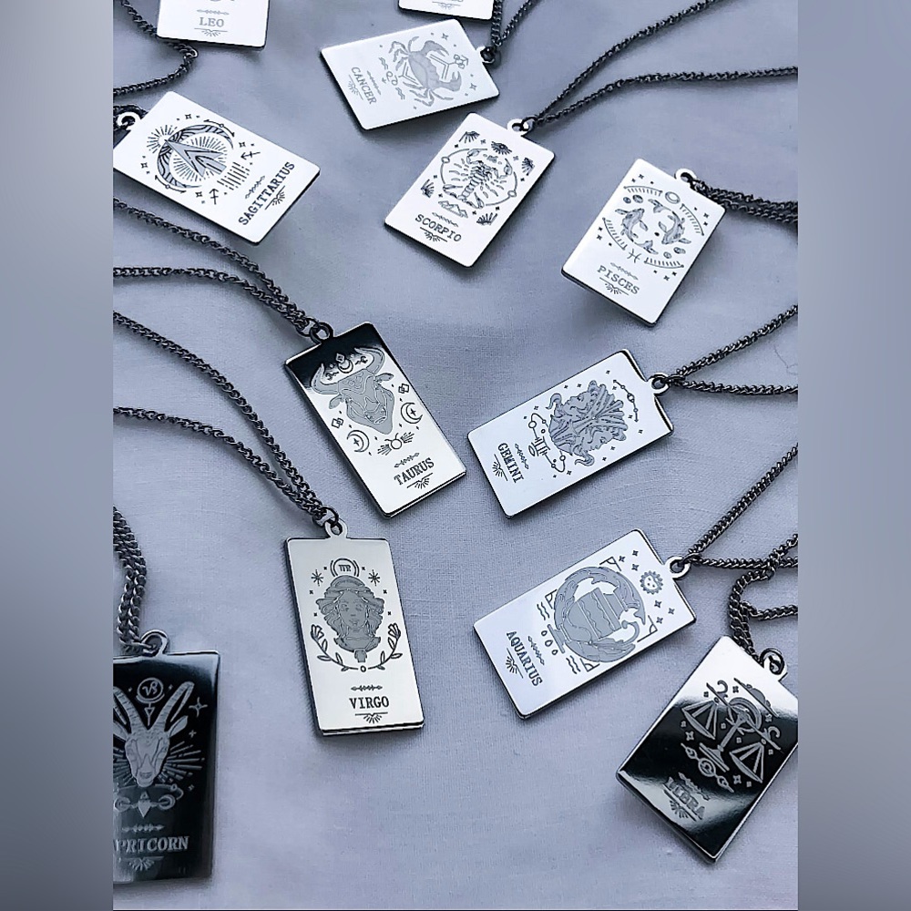 ⚜️𝟯𝟬%𝗢𝗙𝗙 𝗯𝘂𝗻𝗱𝗹𝗲𝘀 𝟯+⚜️ NEW Zodiac Carved Stainless Steel Necklace - Picture 6 of 12